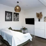 Apartment Bureau
