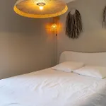 Bureau Apartment *
